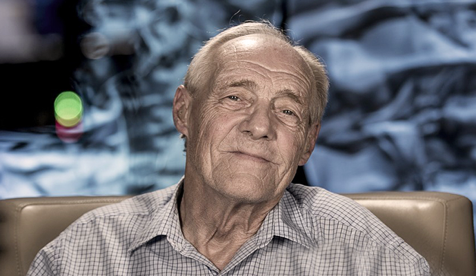 白內障?？?>
							<!-- 調用當前欄目的縮略圖地址和名稱 -->
						</div>
						<div   id=